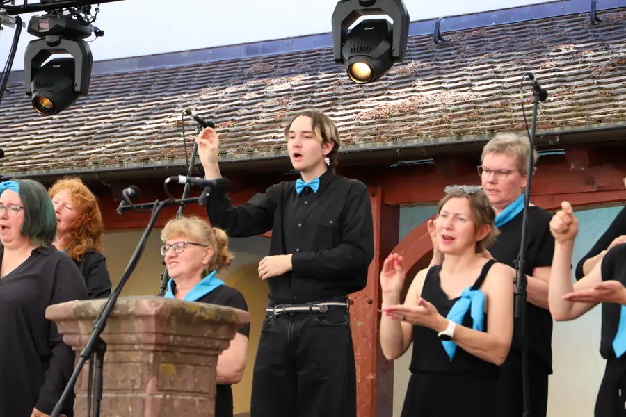 Singende Hände bei Black Forest Voices in Kirchzarten 2026